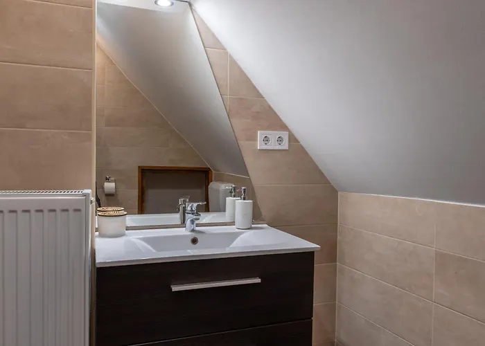 Bodzavirag דירה *